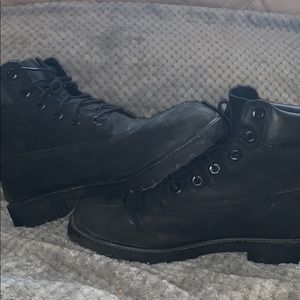 Black Timberlands